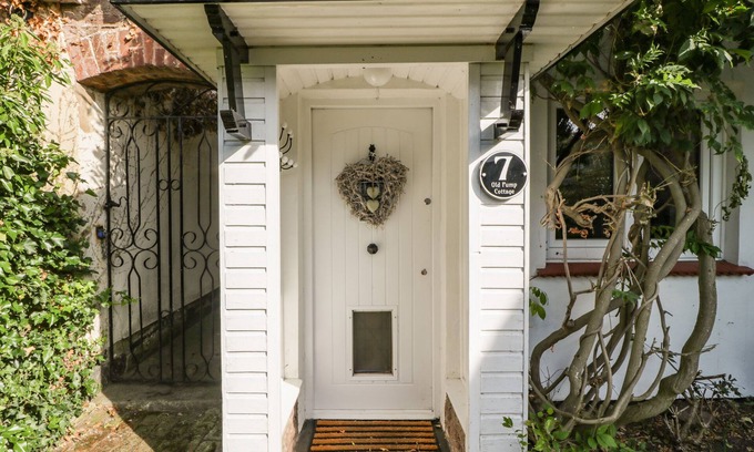 Wilton Cabaña | Old Pump Cottage