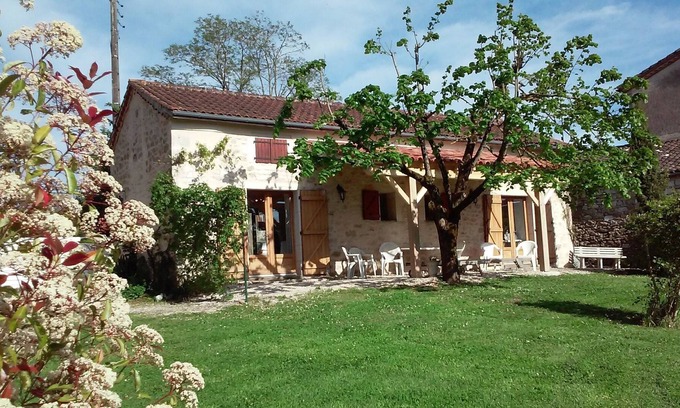 Sauzet Cabaña | Antigua fragua restaurada - piscina