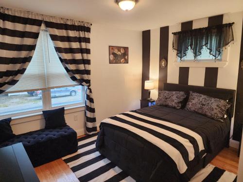 South Peabody Casa | Old Salem Inn 15 mins from downtown Salem