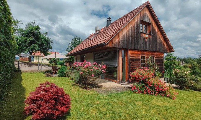 Metlika Casa | Old Taylor's house