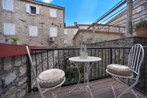 Old Town Apartamento | OLD TOWN Budva apart 3 with balcony