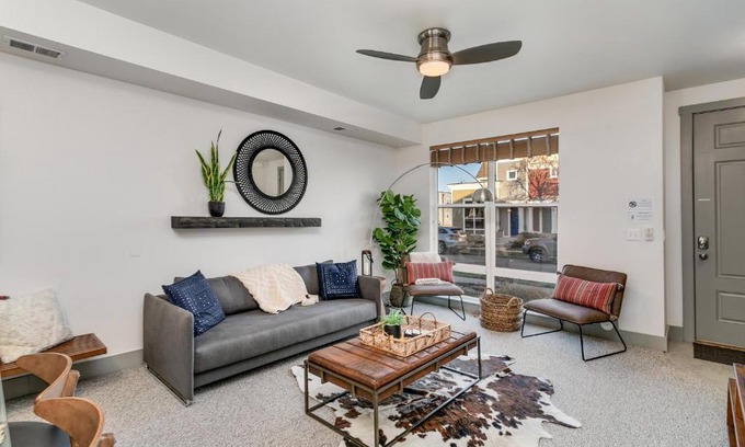 Old Town North Casa | Old Town North Jewel! Near Breweries and River!