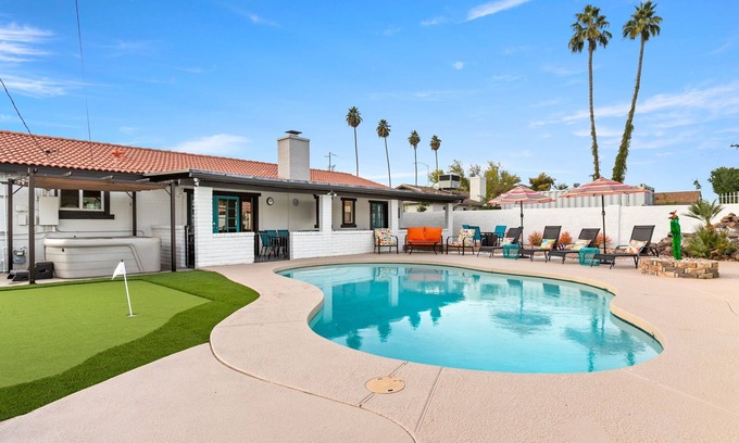 Peaceful Valley Casa | Old Town Oasis w/Heated Pool, Hot Tub, & Fire Pit