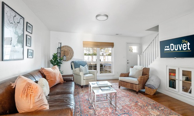 Old Village Casa | Old Village Getaway | 5 Minute Drive To The Beach