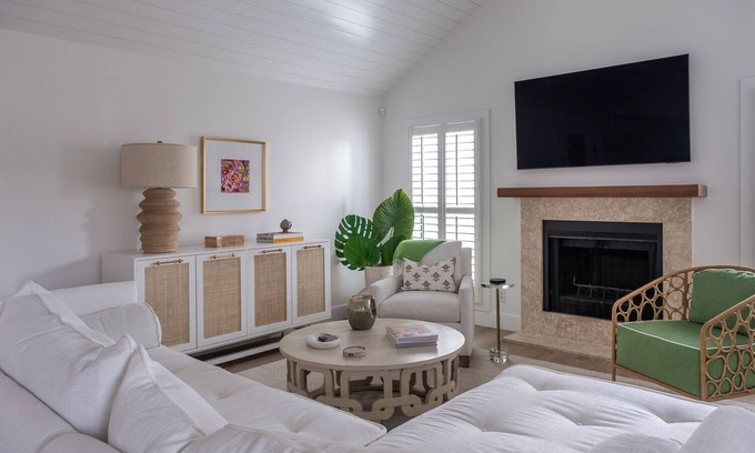Old Village Casa | Old Village Luxury Private Home. Newly renovated. 5 Minute Drive To The Beach