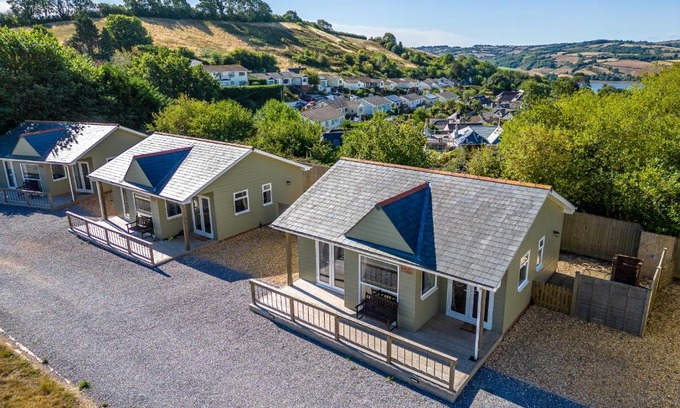 Teignmouth Cabina | Old Walls Vineyard