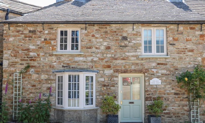 Redmire Casa | Old Wool Shop