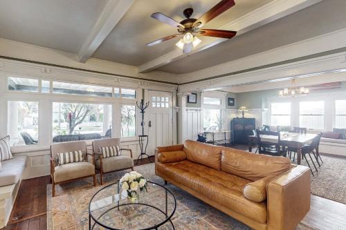 East Beach Casa | Old Yacht Club Inn