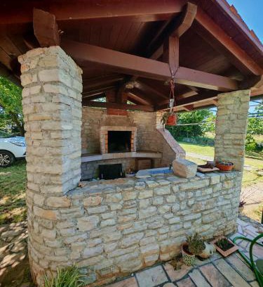 Valtura Apartamento | Olive and Herb Retreat II
