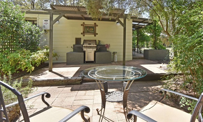 Pokolbin Cabina | Olive Grove 1 Studio with share pool in Central Vineyards