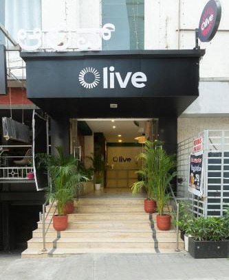 Shanthala Nagar Hotel | Olive Zip Rest House Road by Embassy Group
