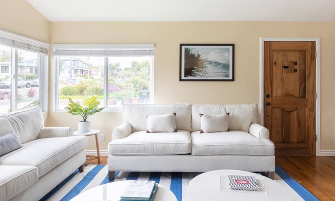 North Pacific Beach Casa | Oliver in San Diego