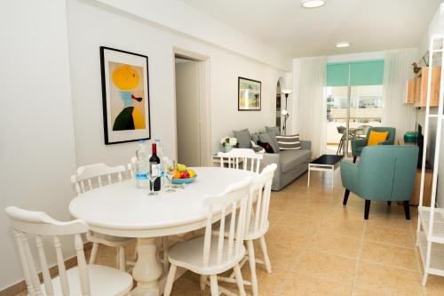 Skala Apartamento | Olivia Mackenzie 2 Bedroom Flat with Pool