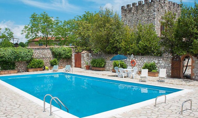Massa Martana Casa | Olivo secolare by Interhome