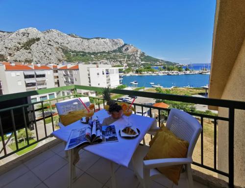 Omis Apartamento | Olmissum rooftop sea view