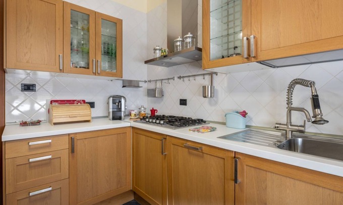 Oltretorrente Apartamento | Oltretorrente Quiet Apartment - con Balconi!