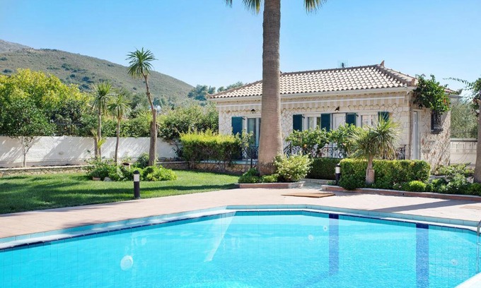Kalamaki Villa | Olympia Holiday Home