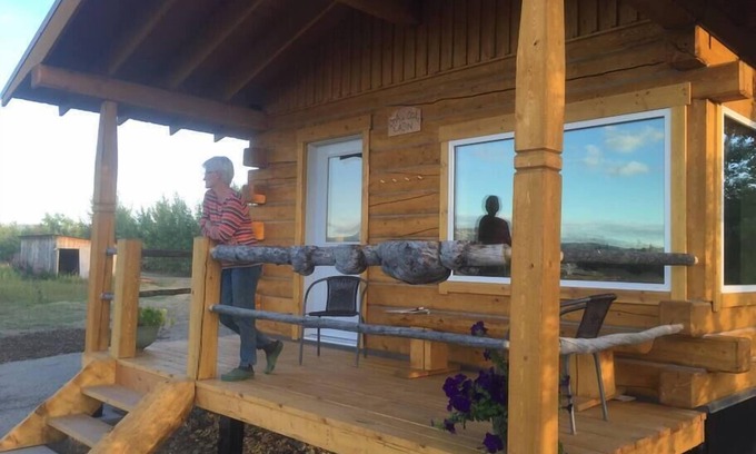 Whitehorse Cabina | Oma and Opa's Northern Lights Cabin