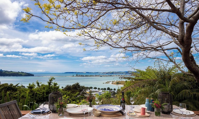 Whangateau Casa | Omaha Views Hideaway - Fantastic Location in Whangateau