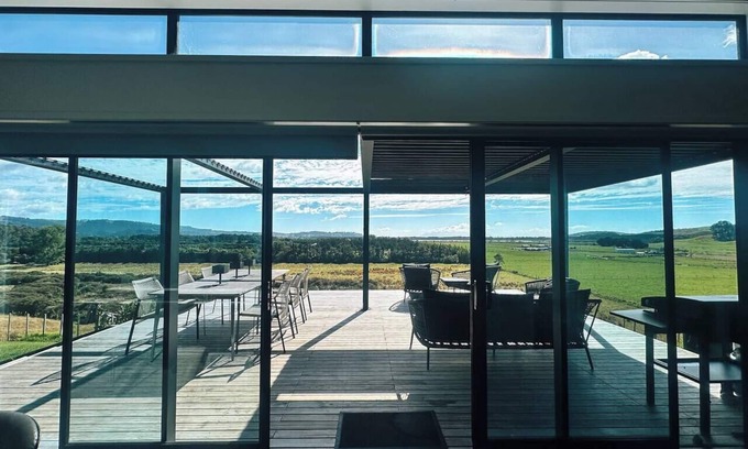 Tawharanui Casa | Omakana House, Omakana House - Sunrise Views, Spa & Scenic Deck