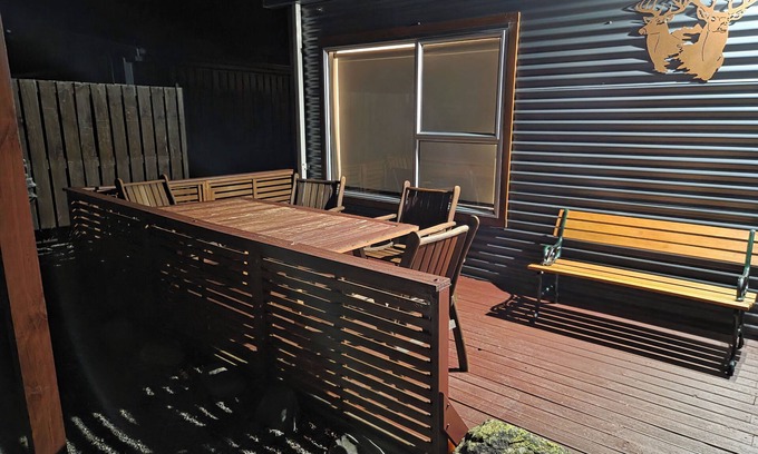 Omarama Casa | Omarama Crib – Spotless Scenic Base for Families