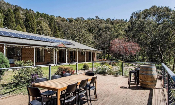 Central Mudgee Casa | Omaroo A Homestead Escape amongst Rolling Hills