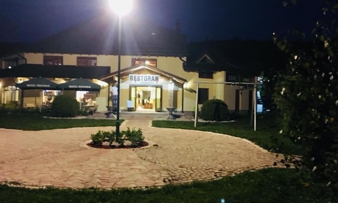 Sumece Hotel | OMLADINSKI HOTEL ROSTOVO