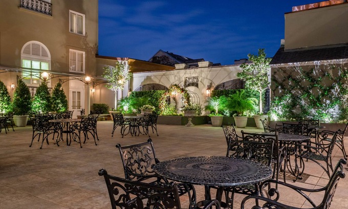 French Quarter Hotel | Omni Royal Orleans Hotel