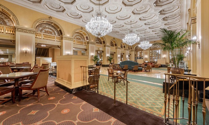 Downtown Pittsburgh Hotel | Omni William Penn Hotel