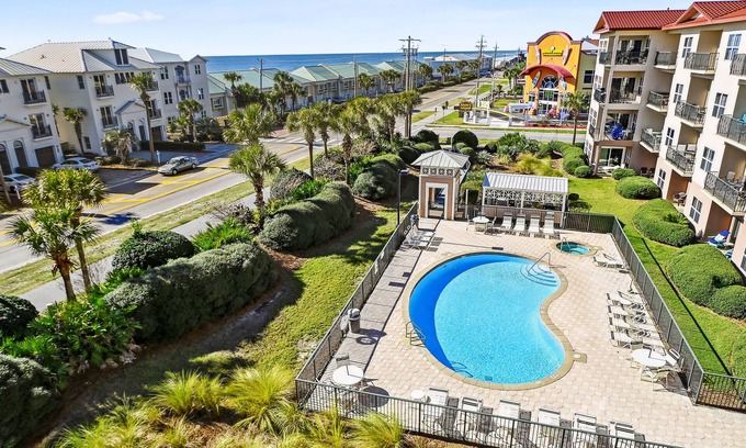 Frangista Beach Condominio | On Beach Time @ Emerald Waters | Steps to Beach | FREE Fun Pass | Pool