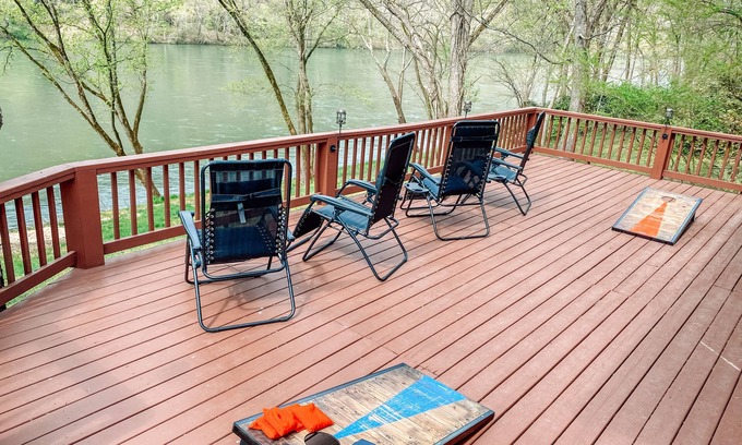 Mountain View Casa | On Beautiful White River, Minutes from Sylamore Creek and Blanchard Springs