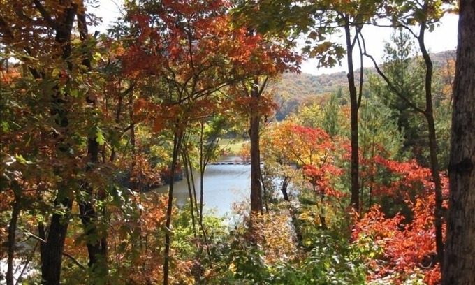 Big Canoe Casa | En Big Canoe MNTN LAKE Beach / Trails / Pool / Fitnss, LUX FURNSHD, Fire pit, game rm