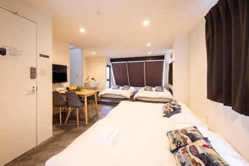 Kaminarimon Apartamento | -ON SALE- Thunder Hotel -雷門サンダーホテル- 浅草駅から徒歩5分 ベビー用品付き ファミリーも歓迎 大人8名もOK!