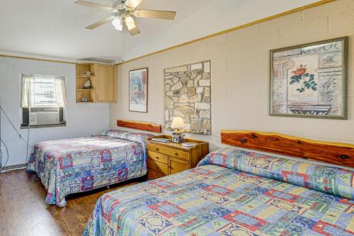Lake Whitney Apartamento | On-Site Hiking Trails Lake Whitney Studio!