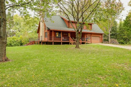 Yellow Springs Casa | On-Site Lake and Gazebo Cabin in Yellow Springs!