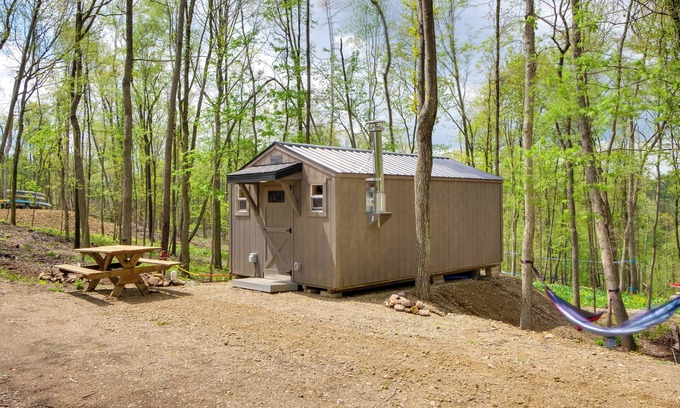 Blissfield Apartamento | On-Site Trails to Mohican River: Tiny Home Retreat