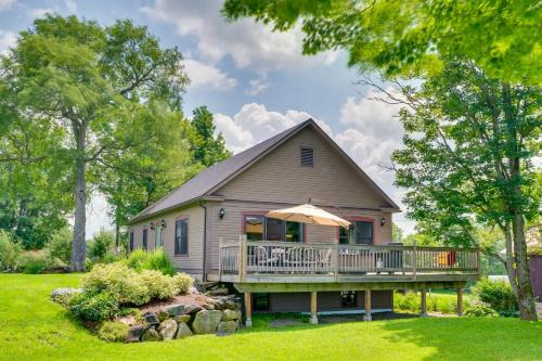 Hardwick Casa | On-Site VAST Hiking Trail Hardwick Farmhouse!