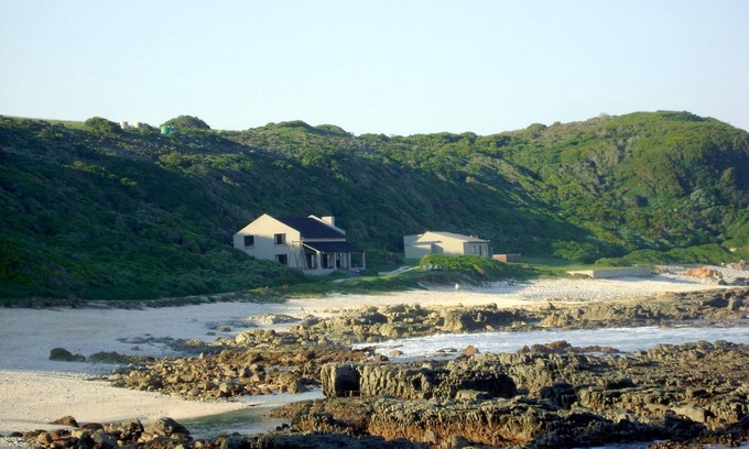 Kouga Casa | En la playa lejos de las multitudes