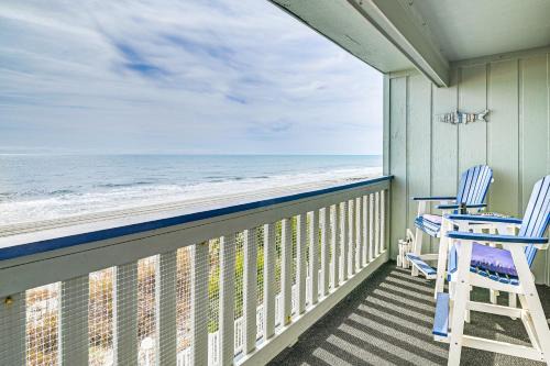 Surfside Beach Apartamento | On-The-Beach Escape Oceanfront in Surfside!