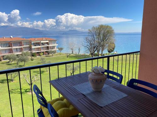 Solarolo Apartamento | On the Beach Lake View