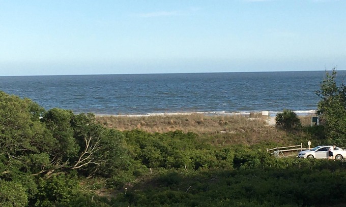 Folly Field Condominio | On The Beach - Oceanfront Resort - Ocean View - Reserve ahora