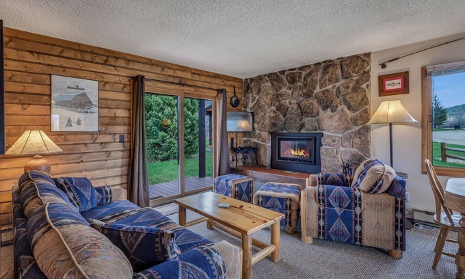 Clark Cabina | On the Elk River and has a spectacular view of Mt. Zirkel