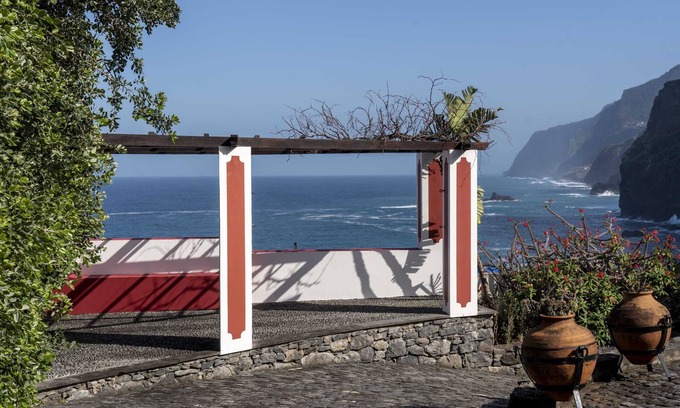 Ponta Delgada Casa | On the North Coast, by the sea - Casa do Terreiro