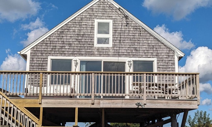 Charlestown Cabaña | On the ocean, 3-bedroom cottage in Charlestown, RI