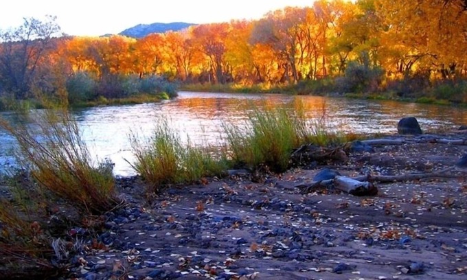 Ranchos De Taos Casa | En el Río Grande !! Rinconada Río Grande Retiro