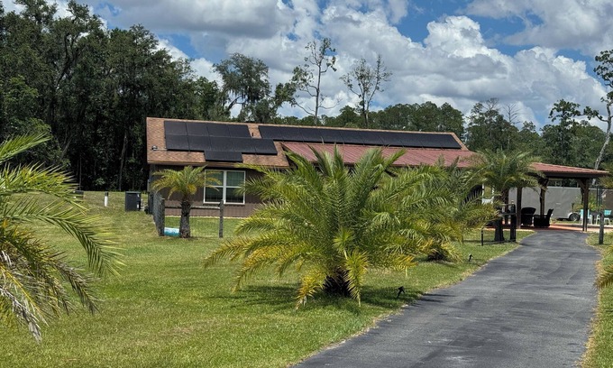 Silver Springs Casa | Once Upon Our Farm is a 3 bed/2 bath country pool home. Relaxation? Book Now!