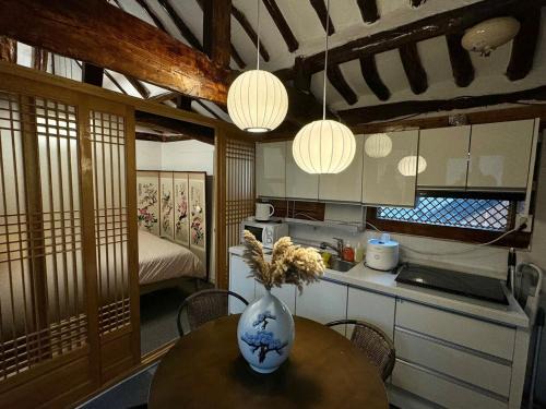 Sajik-dong Casa | Onchae Stay Korean Private house