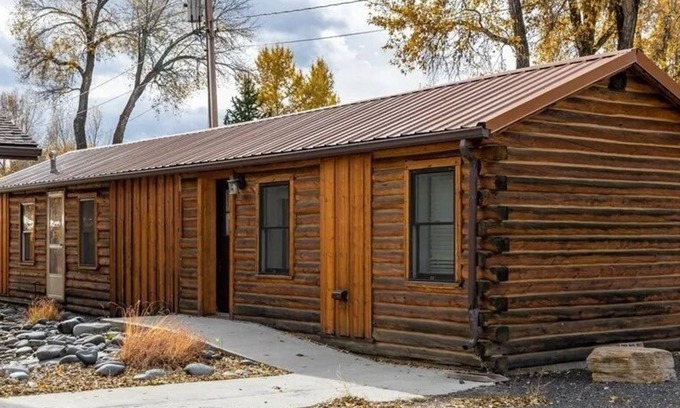 Meeteetse Cabina | One bed one bath Bunkhouse