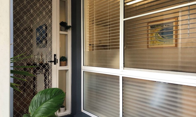 Port Macquarie Apartamento | One bedroom apartment/coutyard close to shops and Lighthouse Beach, Pet friendly