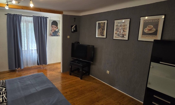 Veli Losinj Apartamento | Apartamento de una habitación con una terraza Veli Losinj, Losinj (A-19196-a)